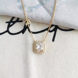 Alicia Bonnie Necklace - Aurora - White Crystal Gold